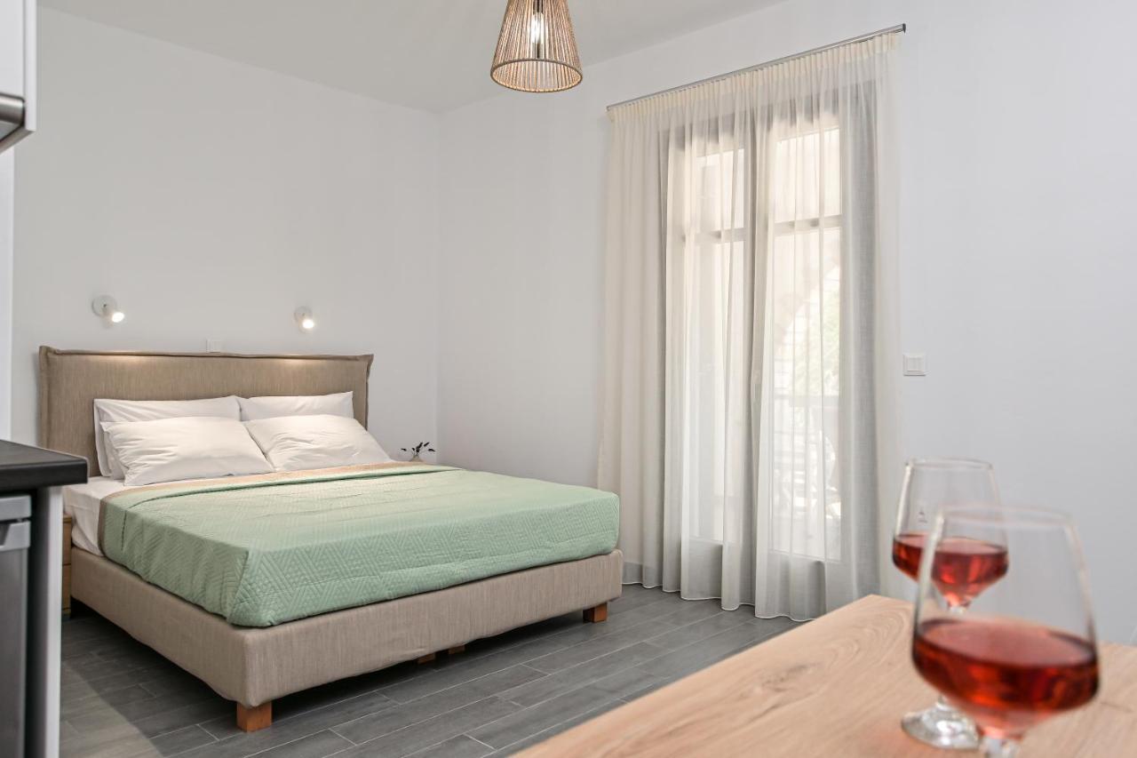 Vive Mare Plaka II Aparthotel Buitenkant foto